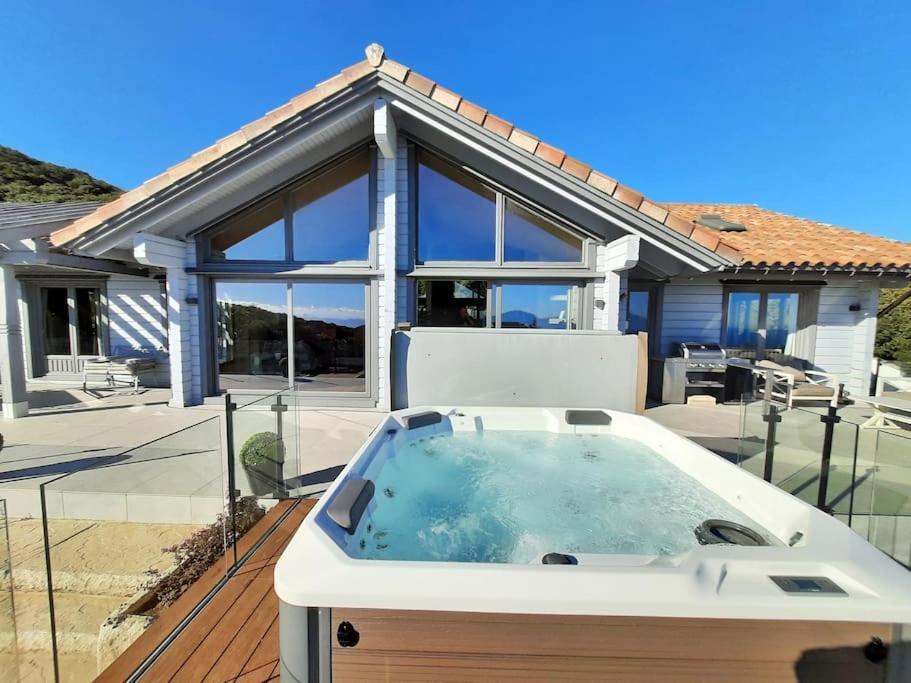 Casa Micheal - Luxury Villa - El Cuarton, タリファ エクステリア 写真