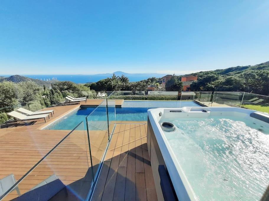 Casa Micheal - Luxury Villa - El Cuarton, タリファ エクステリア 写真